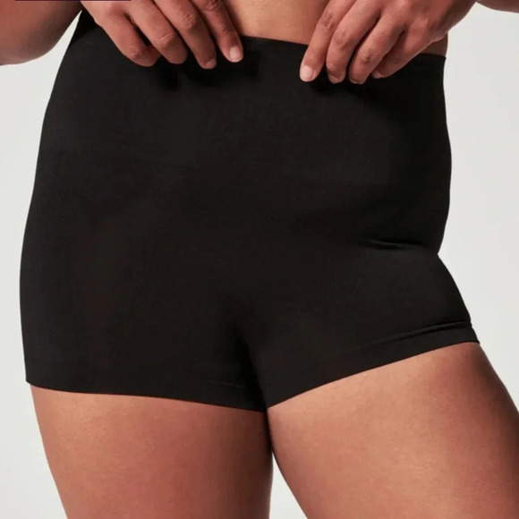 SPANX Other - SPANX Every Day Shaping Panties | Boyshort | Size L
